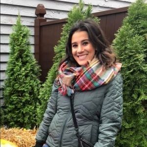 Meet your Posher, Gabriela